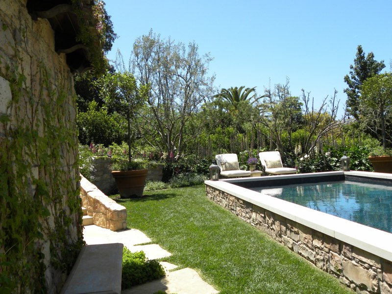 2010_Upper_Diamond_Street_03