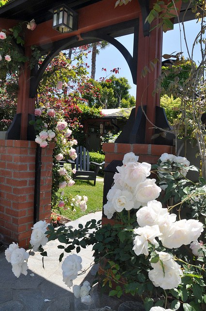 2013_Gate_and_Garden_Tour_10